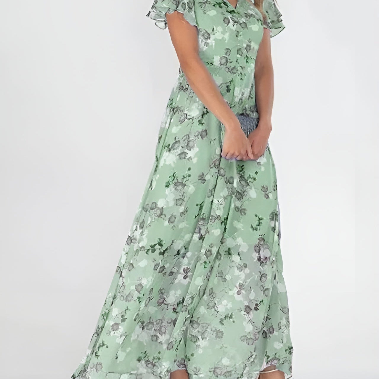 Elegancka Sukienka, Która Zakrywa Brzuch