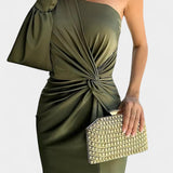 Sukienka Andrea Asymetryczna z Drapowaniem na Jedno Ramię