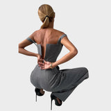 Karolina – Potężny Trzyczęściowy Strój