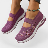 Ortopedyczne buty z haftowanymi kwiatami