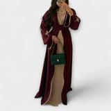 Stylowy Kardigan i Sukienka w Połączeniu z Dekoracją z Rękawem