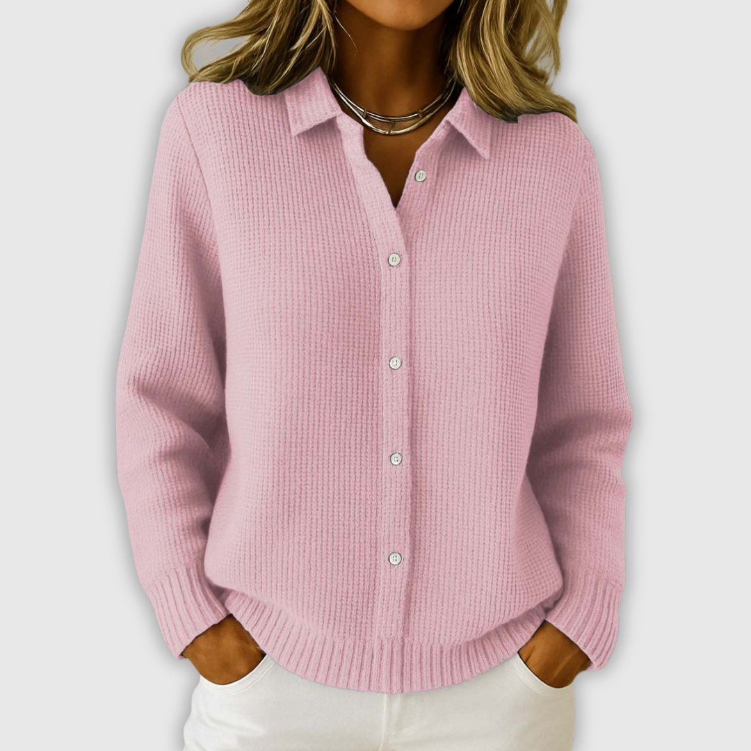 Miła – Klasyczny sweter z guzikami