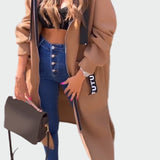 Długi płaszcz z kapturem