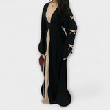 Stylowy Kardigan i Sukienka w Połączeniu z Dekoracją z Rękawem