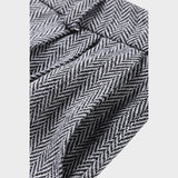 Karolina – Potężny Trzyczęściowy Strój