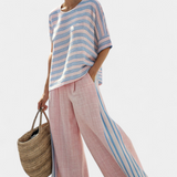 Komplet z lnianego bambusa Daisy w delikatnym różowym kolorze z eleganckimi niebieskimi paskami