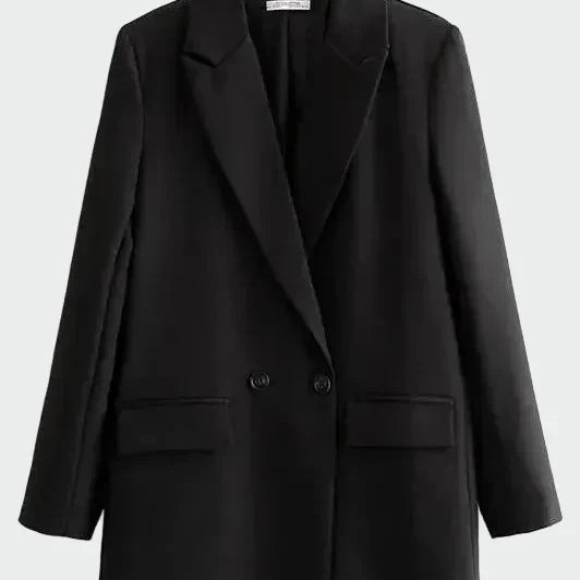 Nadwymiarowa marynarka o nowoczesnym kroju