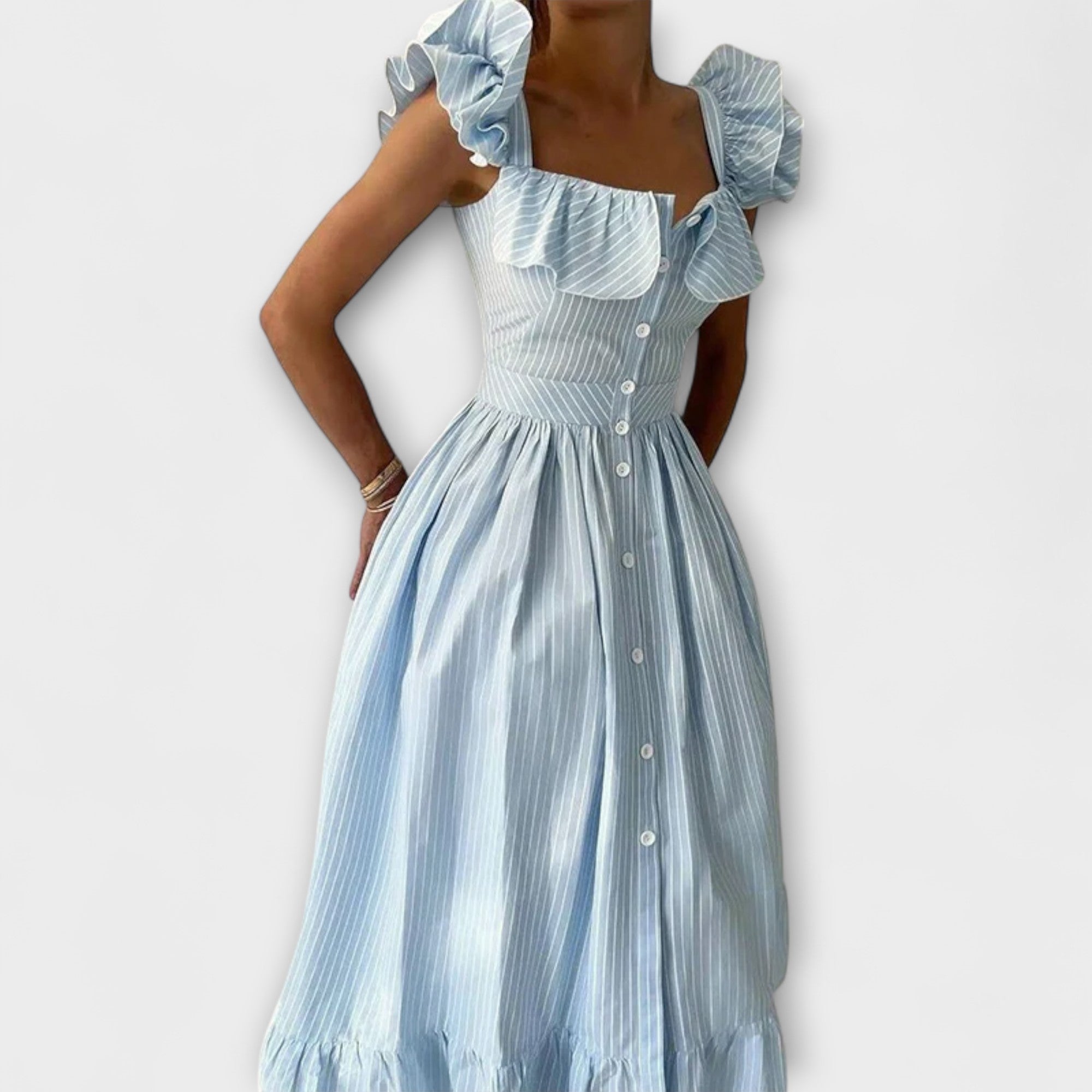 Sukienka z marszczonymi detalami