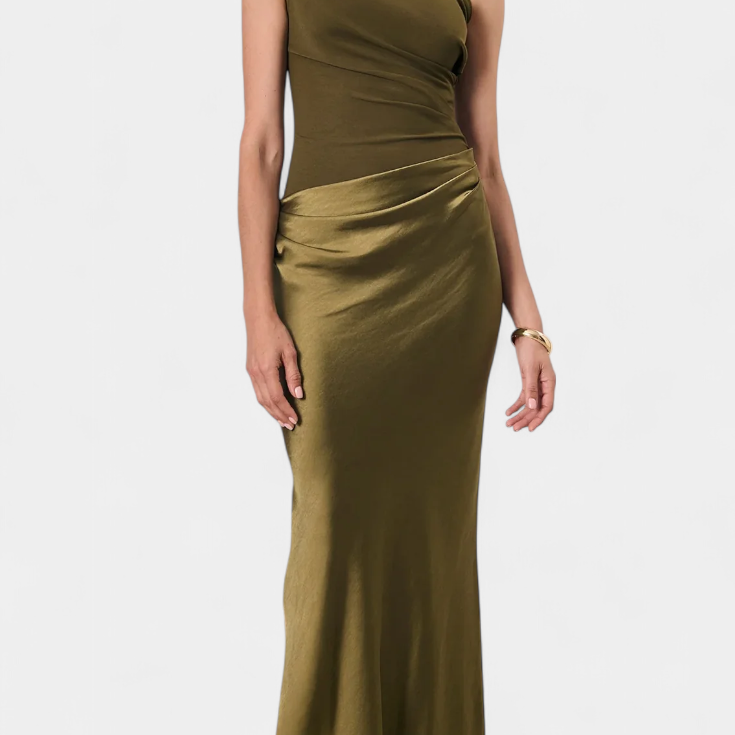 Długa Sukienka na Przyjęcie z Asymetrycznym Wycięciem