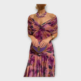 Sukienka z Efektownym Wycięciem